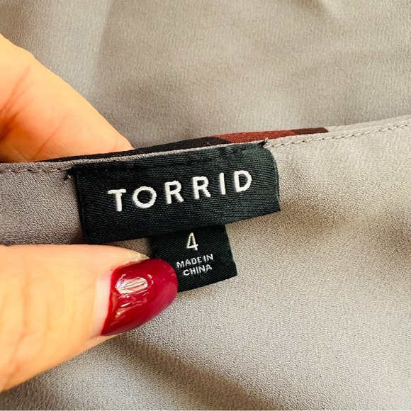 Torrid Sophie Geo Chiffon Double Layer Swing Cami - Picture 8 of 9